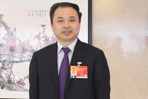 全國人大代表、天能集團張?zhí)烊危航ㄗh優(yōu)化鉛蓄電池產(chǎn)業(yè)財稅政策