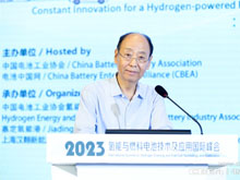 中國電池工業(yè)協(xié)會(huì)理事長劉寶生致辭
