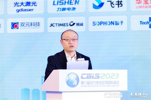 9000GWh！“百舸爭流”新能源電池萬億新藍(lán)海